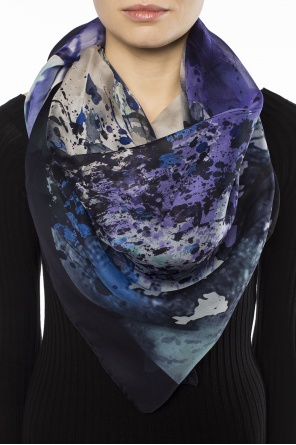 'artistic feline' shawl, zdjęcie 2 'artistic feline' shawl od Salvatore Ferragamo